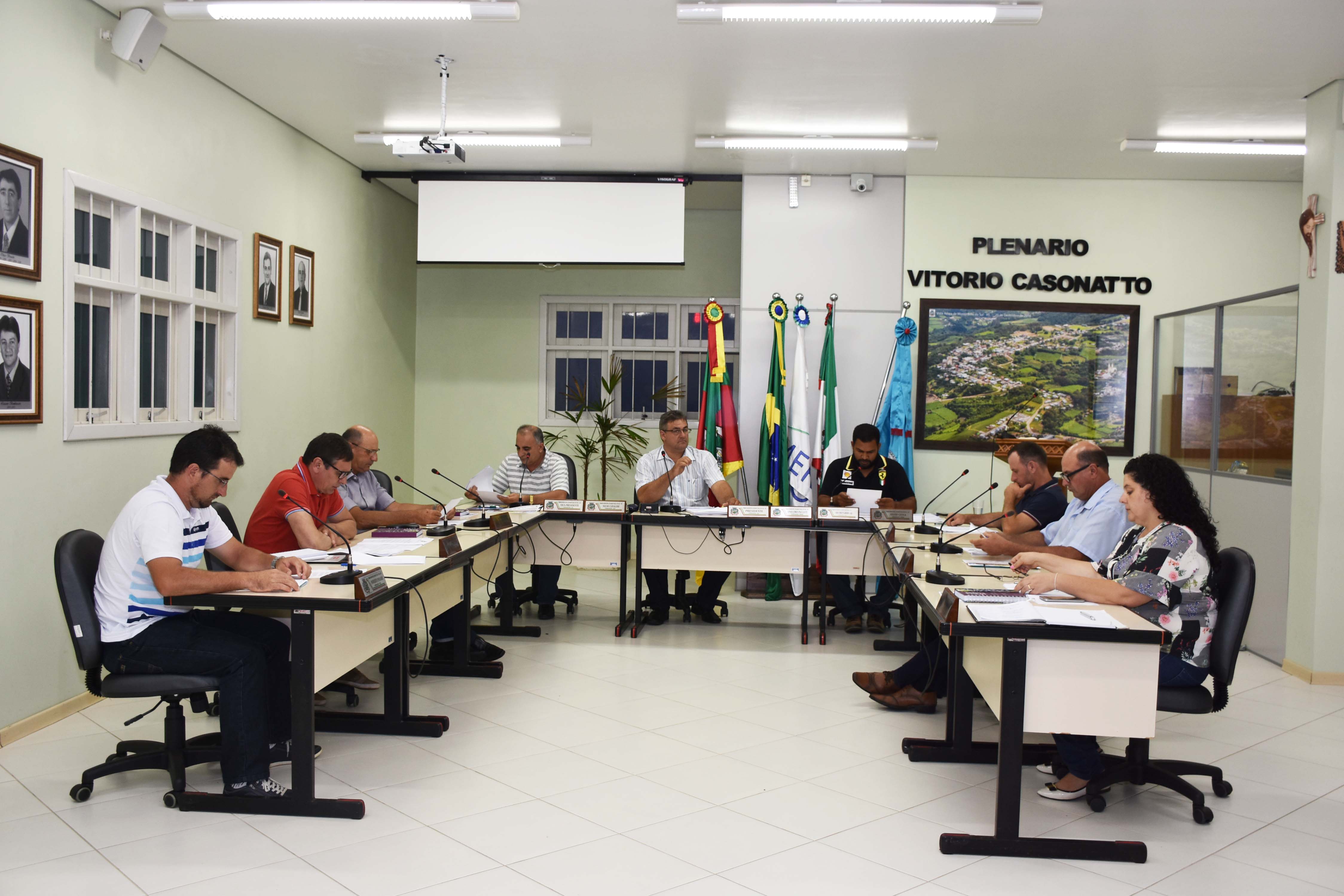 Câmara de Vereadores aprova seis projetos por unanimidade de votos 