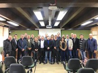Câmara Monte Belo do Sul participa de reunião do Parlamento Regional