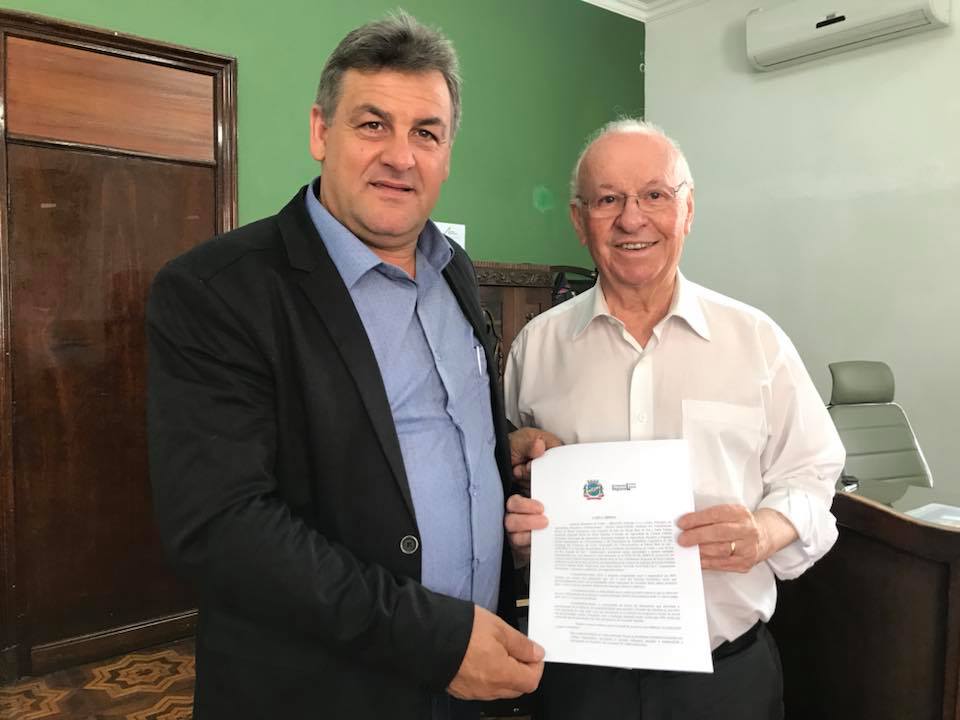 Carta Aberta elaborada no II Fórum de Debate do Setor Vitivinícola é entregue