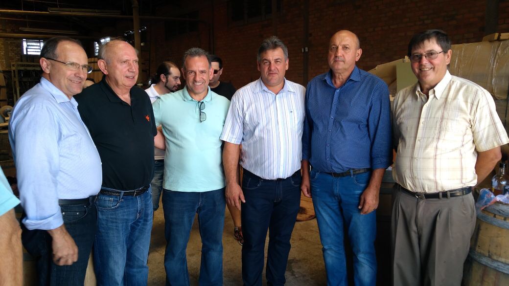 Confraria da cachaça em Monte Belo do Sul