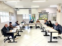 Dois projetos aprovados em sessão extraordinária nesta segunda-feira