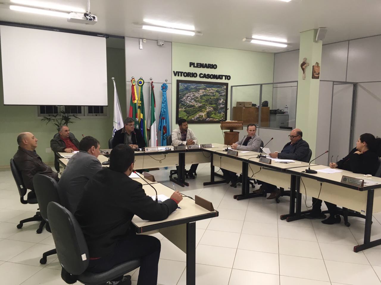  Em regime de urgência, Vereadores aprovam abono salarial aos agentes comunitários de saúde