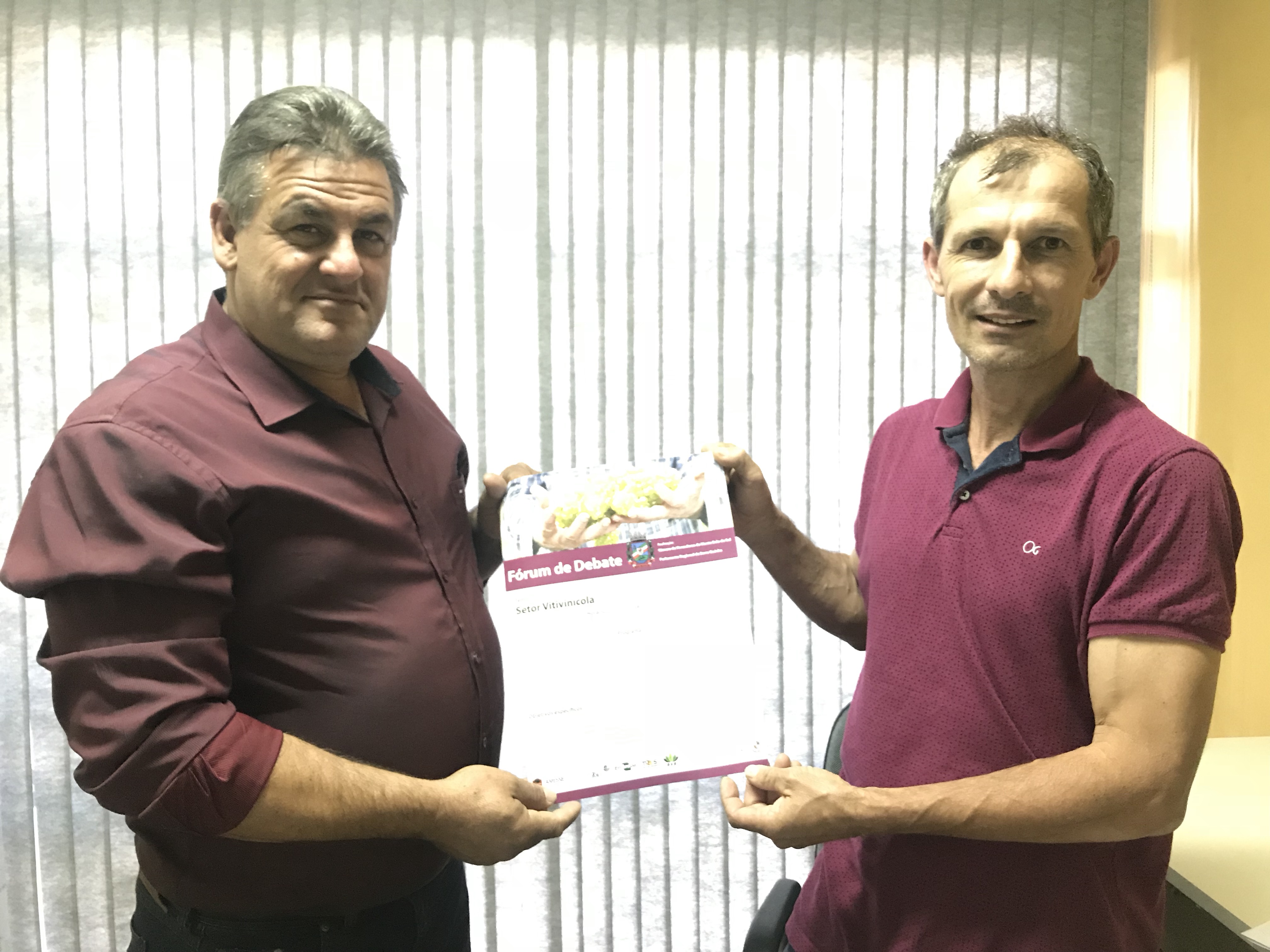 Presidente do Legislativo entrega convite para o Sindicato dos Trabalhadores Rurais de Bento Gonçalves 