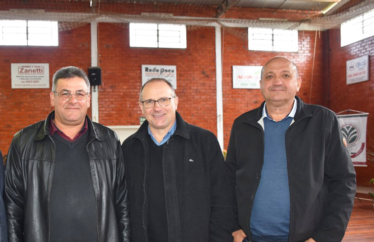 Vereador prestigia Festa do Agricultor