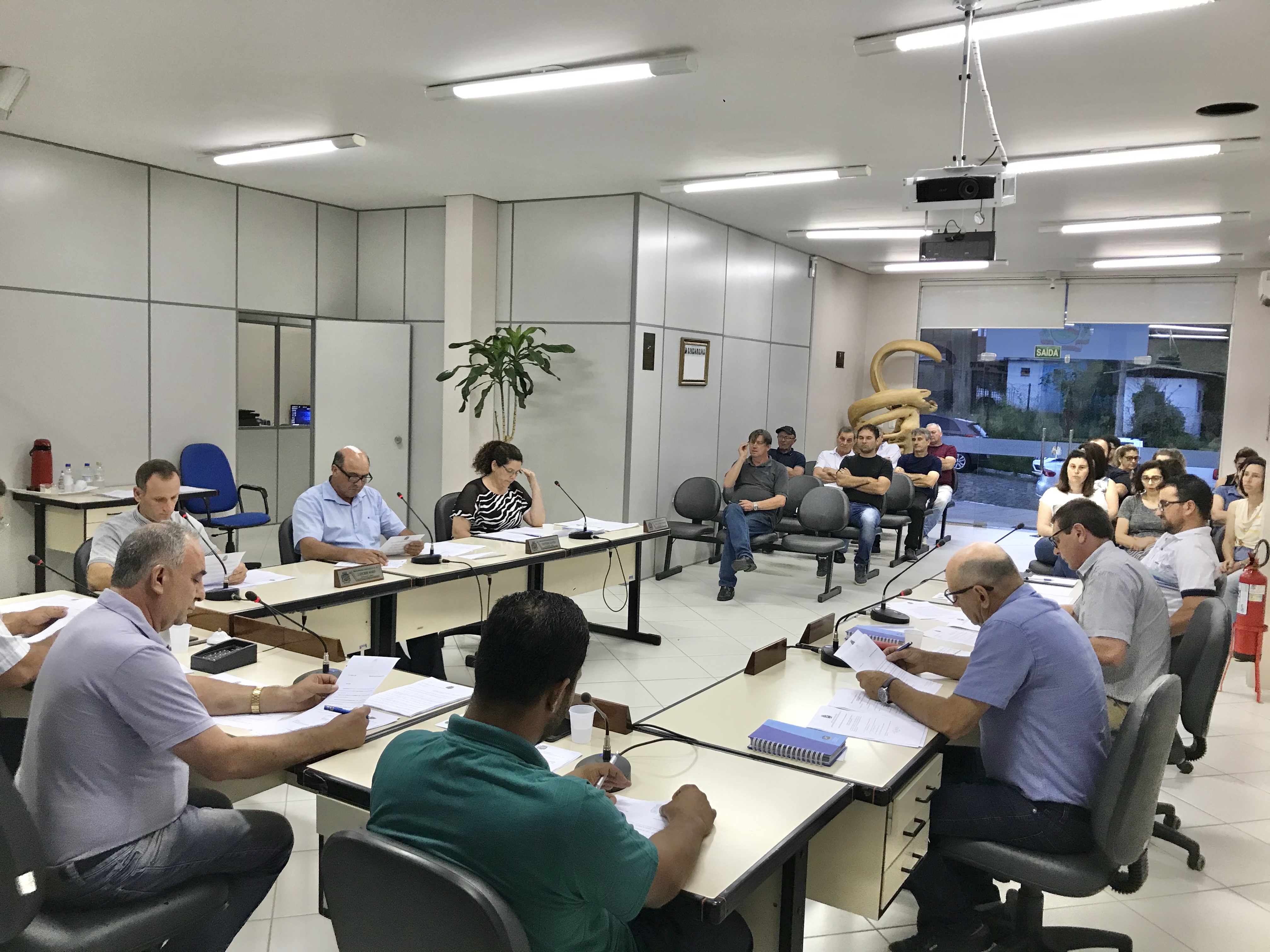 Vereadores aprovam dez matérias por unanimidade de votos