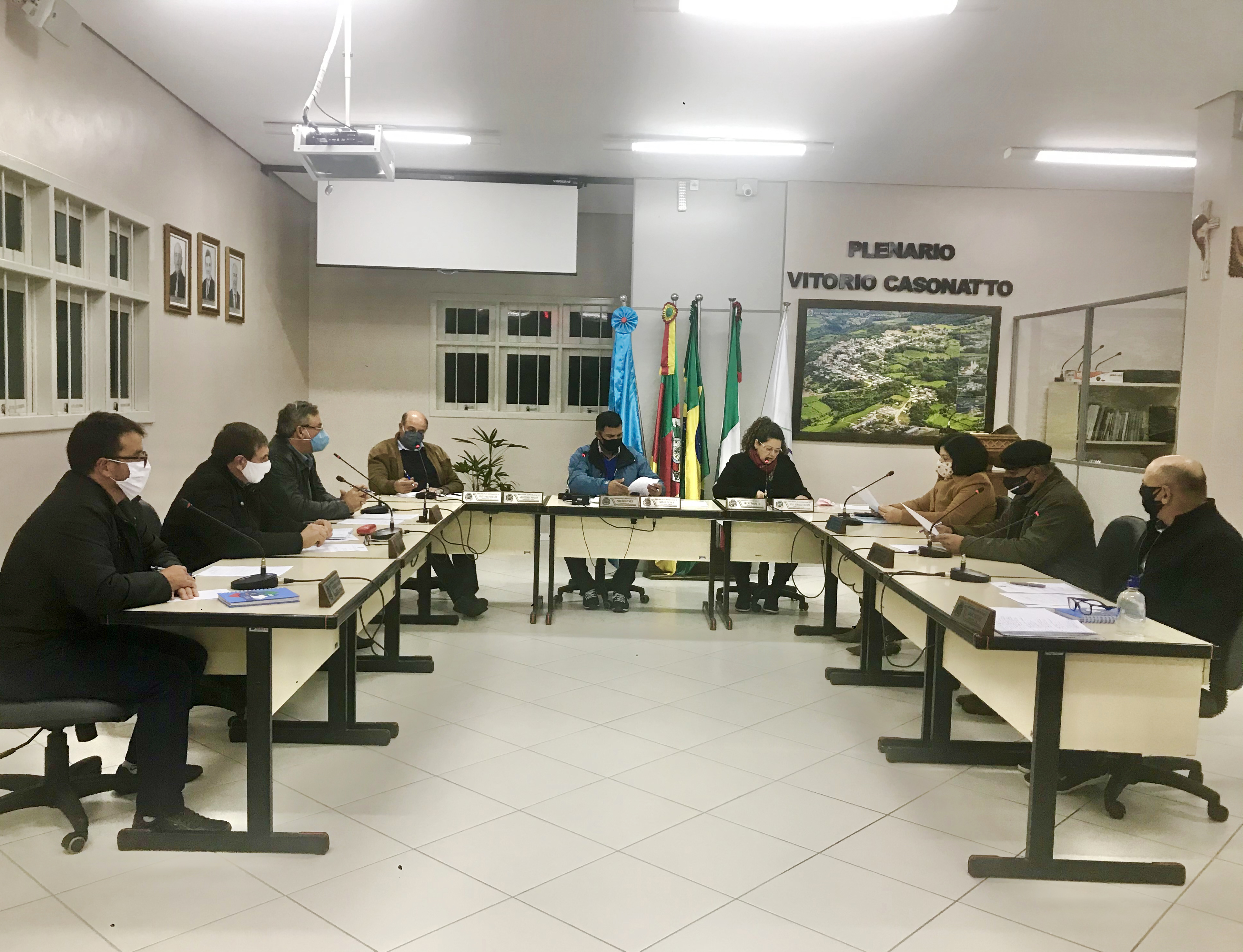 Vereadores aprovam projeto que autoriza contratações emergenciais