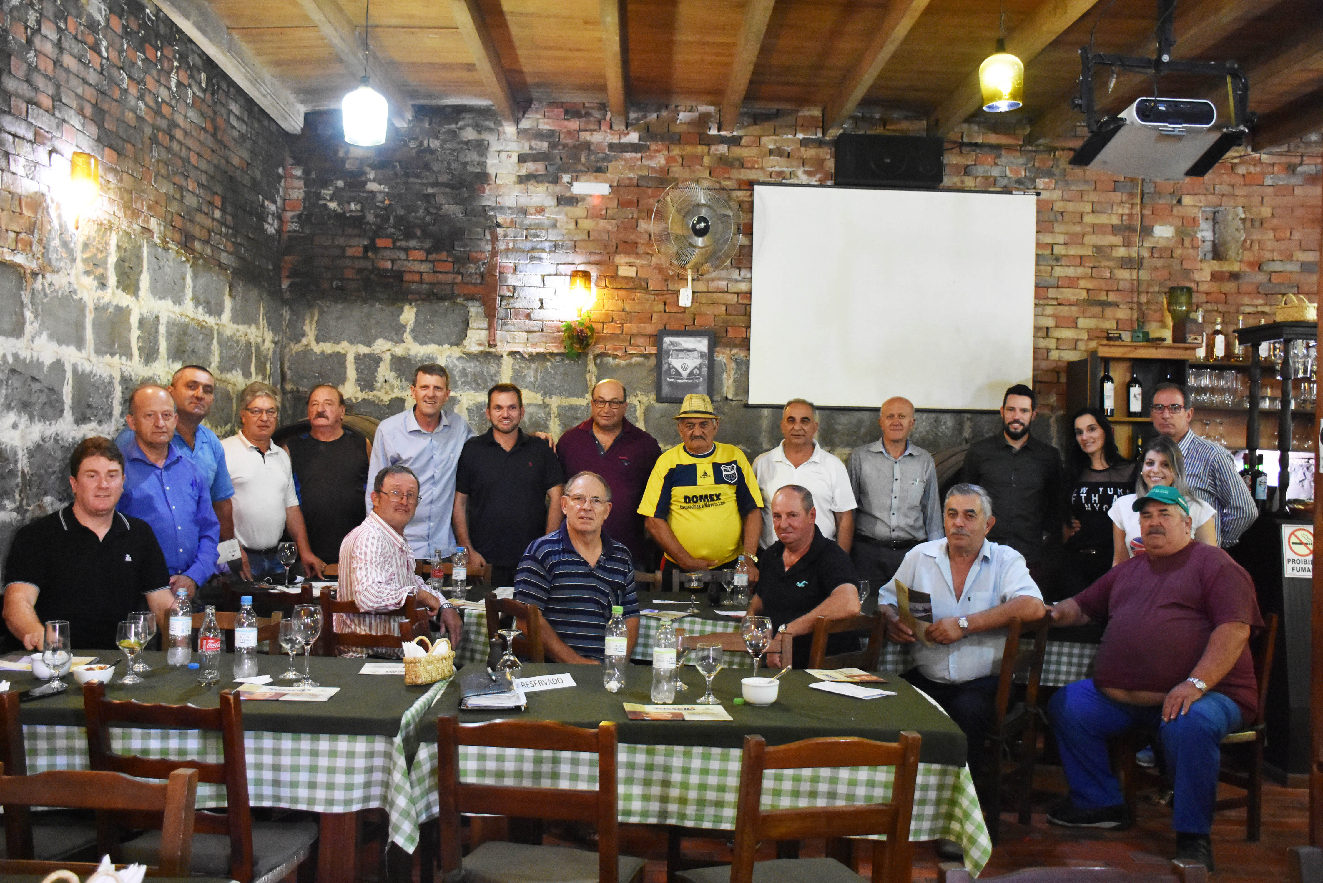 Vice-presidente Nilso Cavaleri recebe Deputado Gilmar Sossella no Poder Legislativo 